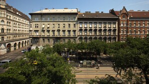 Property grounds - Westend Minihotel (Budapest)