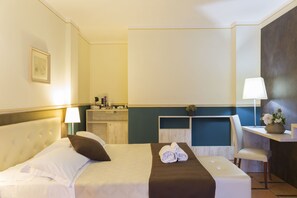 Habitació doble Deluxe | Roba de llit d'alta qualitat, minibar i caixa forta a l'habitació 