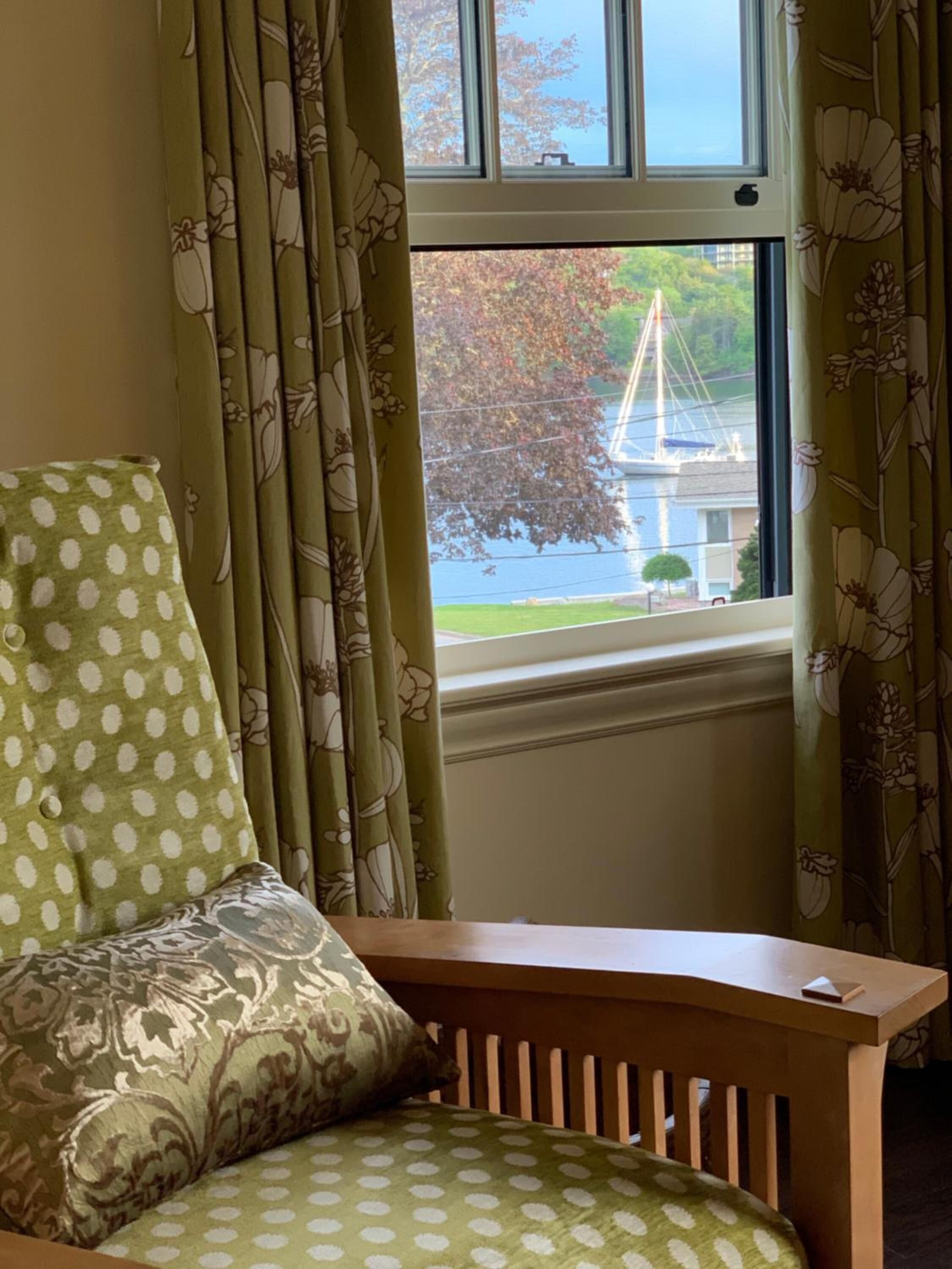 1 sovrum, sängtillbehör av högsta kvalitet och individuell inredning