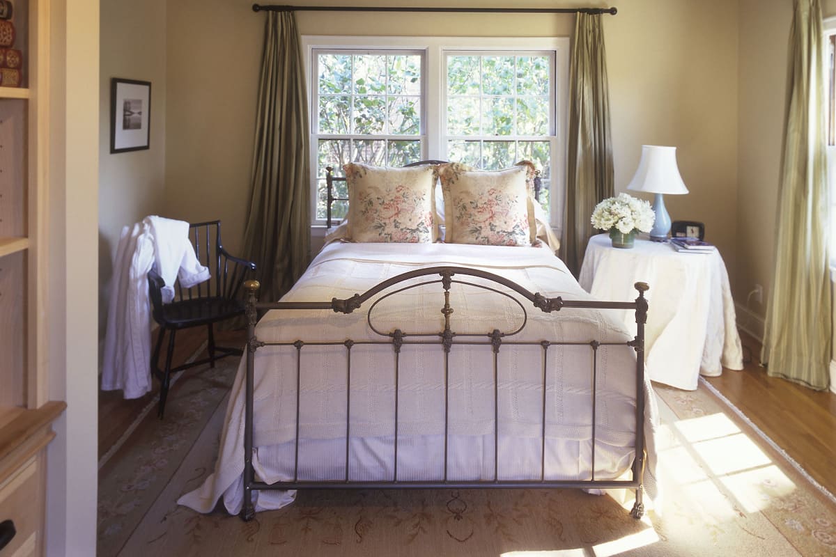Suite superior, 1 cama de matrimonio | 1 dormitorio, ropa de cama de alta calidad, decoración individual