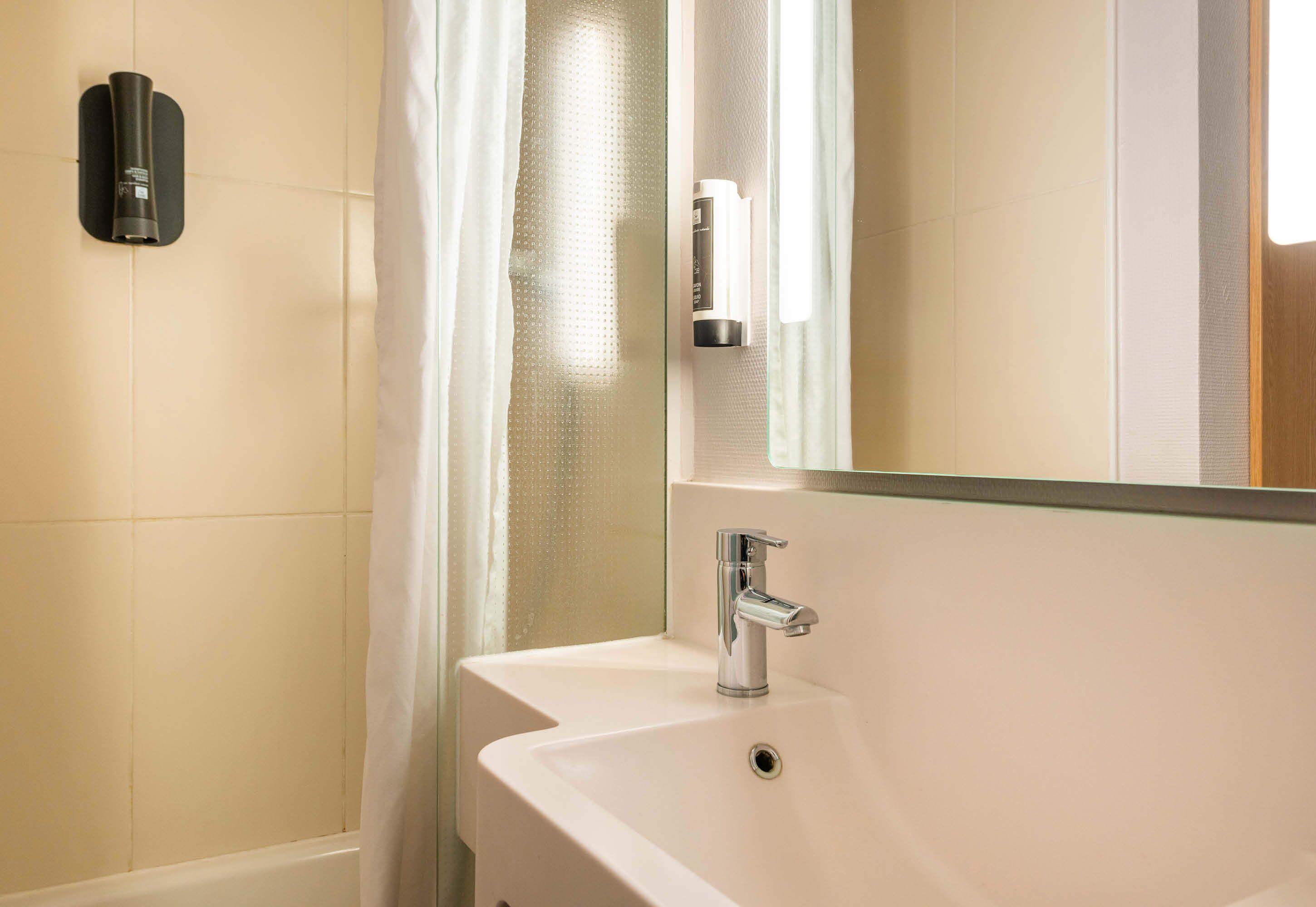 Photo - B&B HOTEL Nantes Parc Expos La Chapelle