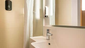 Shower, towels