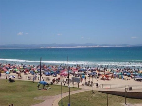 Una playa cerca