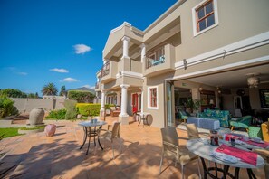 Desayuno a la carta incluido todos los días