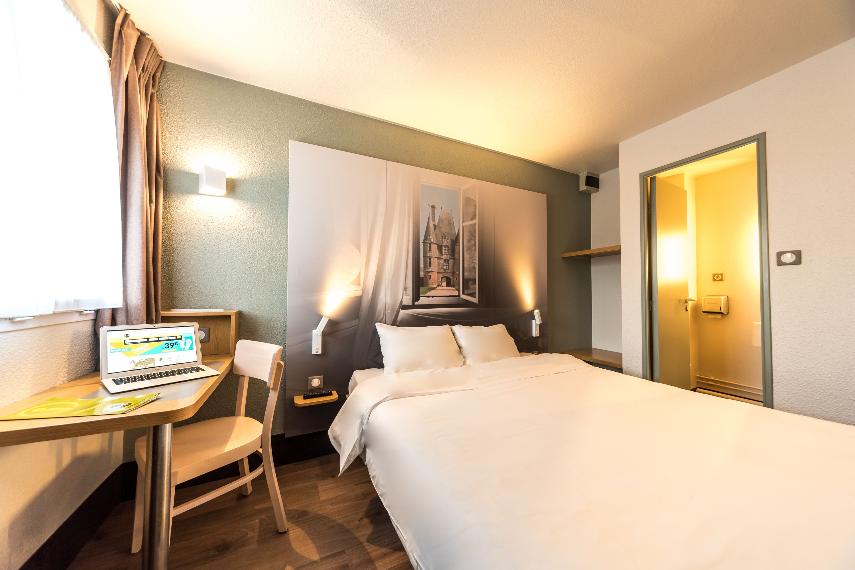 double room, accessible, non smoking | desk, soundproofing, free cots/infant beds, free wifi