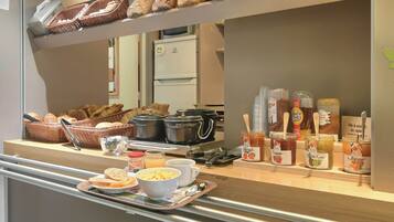 Dagelijks ontbijtbuffet (toeslag)