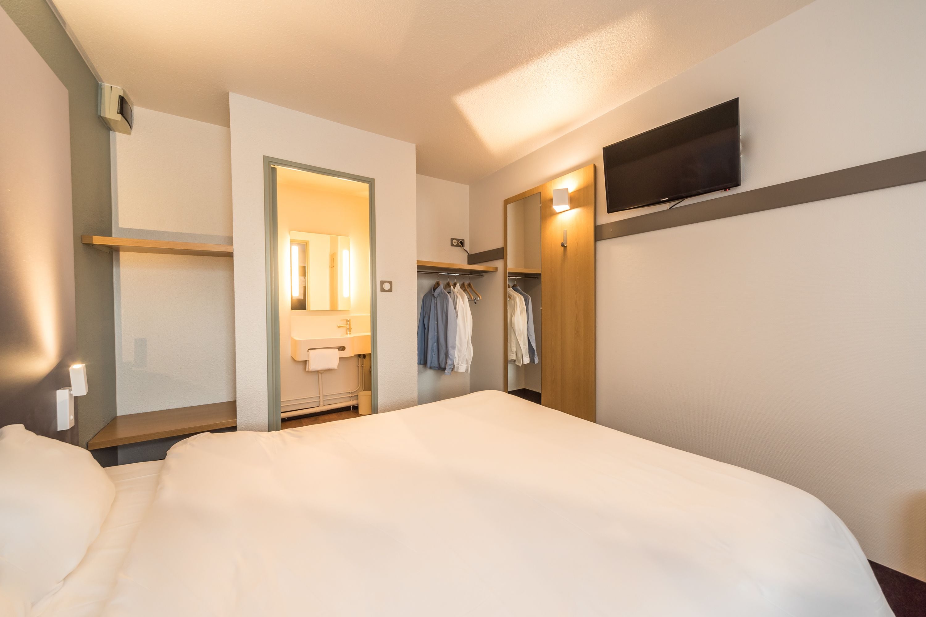 double room, non smoking | desk, soundproofing, free cots/infant beds, free wifi