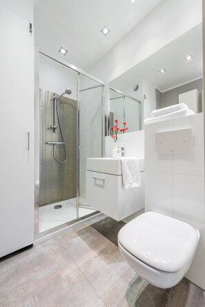 Bathroom - P&O Apartments Mokotów (Warsaw)