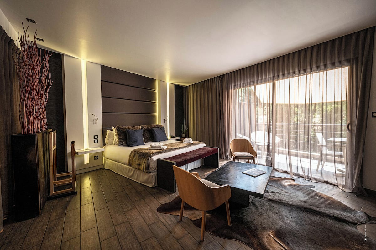 1 habitación, ropa de cama de alta calidad y minibar