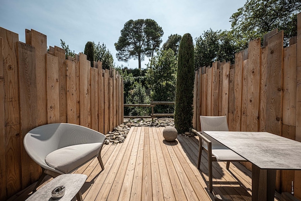 Deluxe-værelse - handicapvenligt | Terrasse/gårdhave