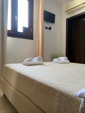 Minibar, in-room safe, soundproofing, cots/infant beds