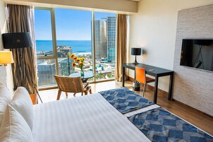 Ropa de cama de alta calidad y minibar 