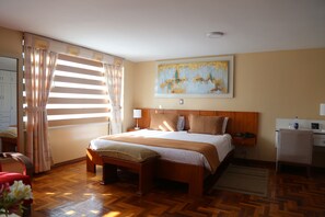 豪華公寓 | 高級寢具、房內夾萬、書桌、手提電腦工作空間
