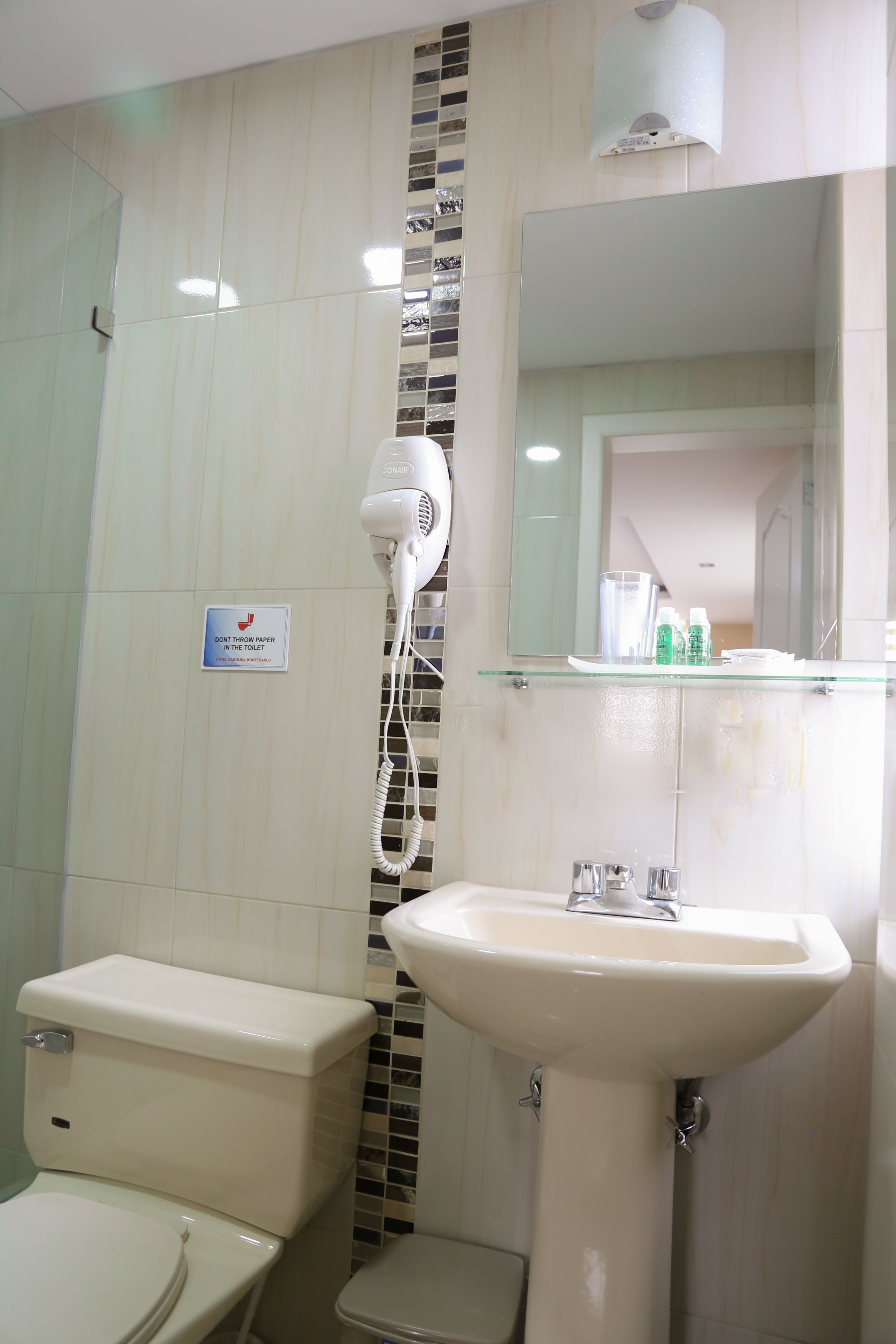 shower, free toiletries, towels