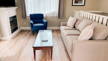 Ylelliset vuodevaatteet, työpöytä