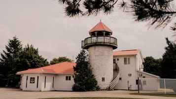 Chambre Simple, 1 grand lit, bain Ă remous