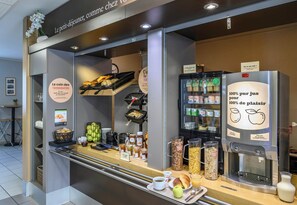 Desayuno buffet todos los días (con cargo)