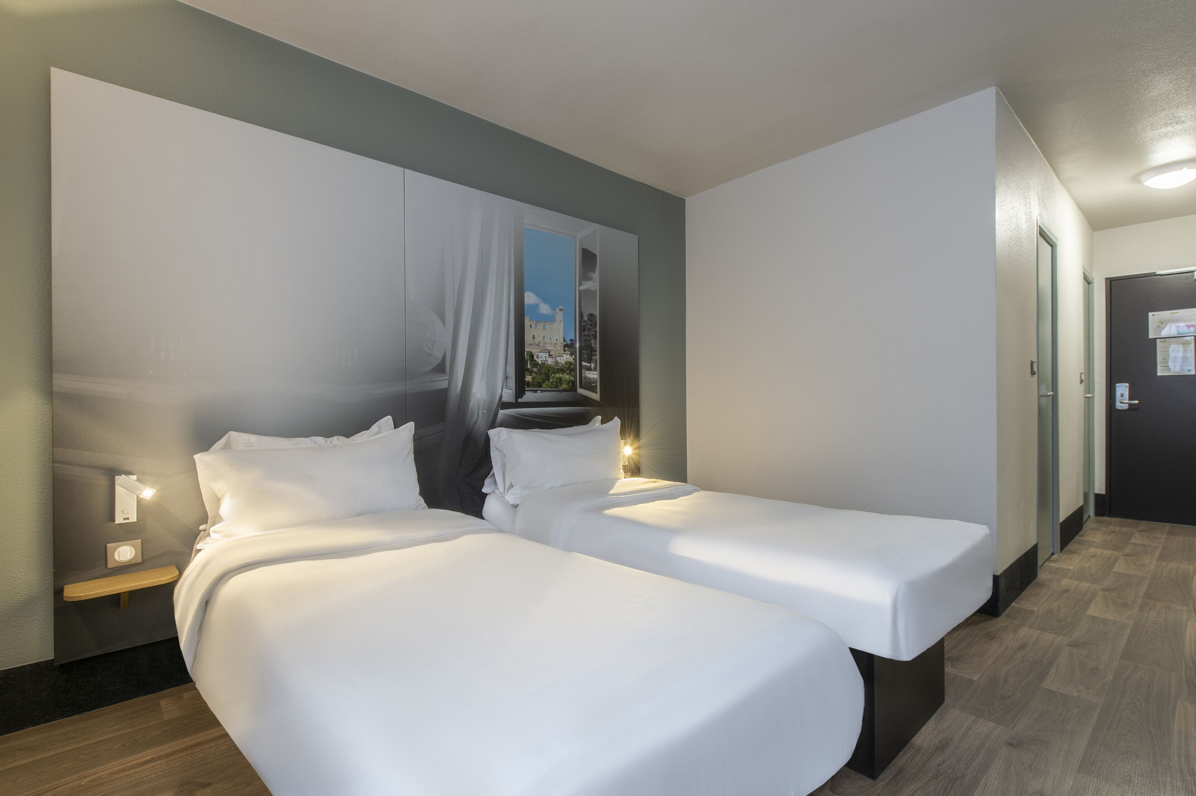 twin room | 1 bedroom, desk, blackout curtains, iron/ironing board