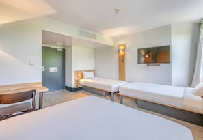 Phòng 4, không hút thuốc | Bộ đồ giường cao cấp, trang trí khác biệt