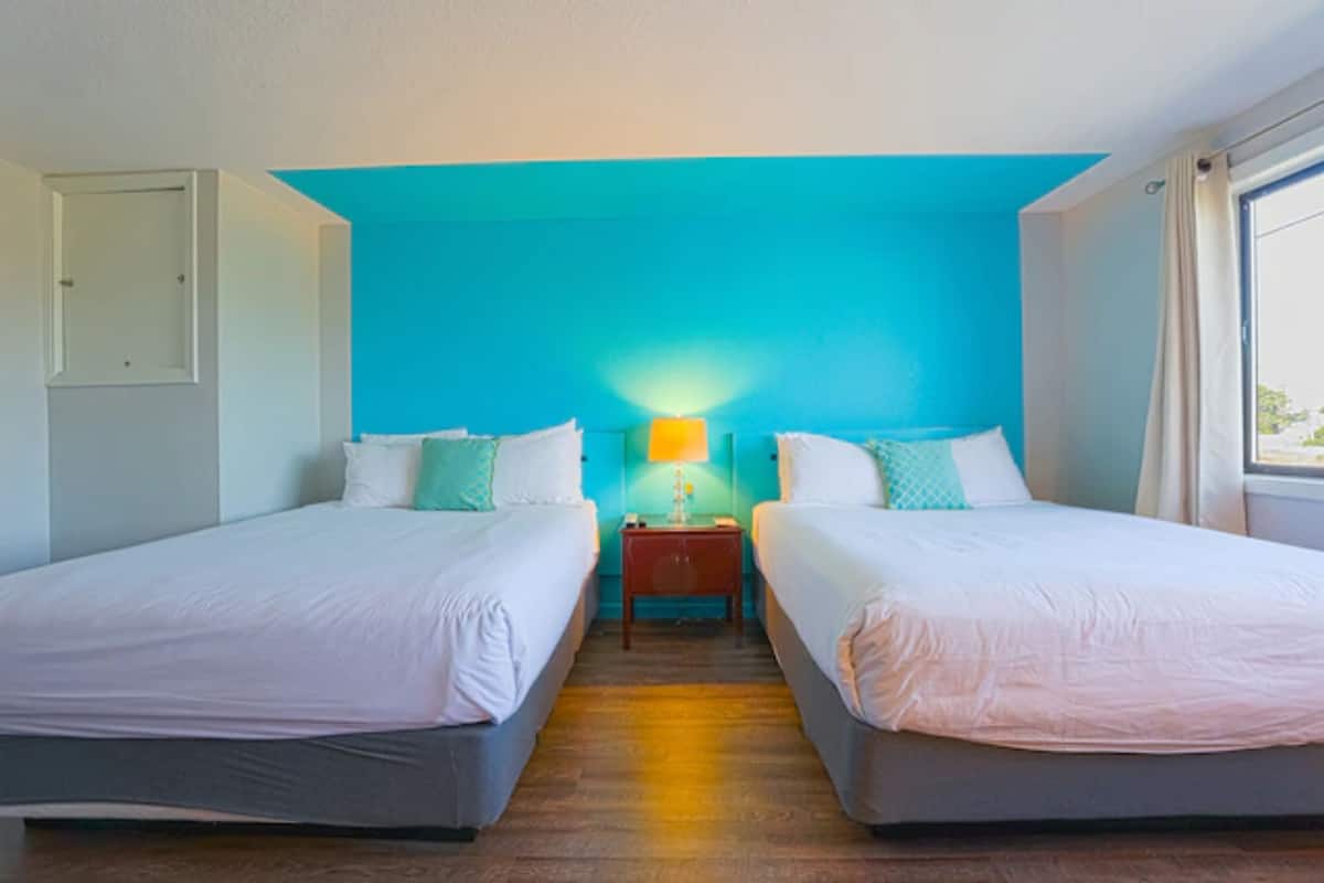 1 habitación, escritorio, wifi gratis y ropa de cama