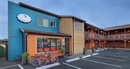 Coast River Inn by OYO Seaside