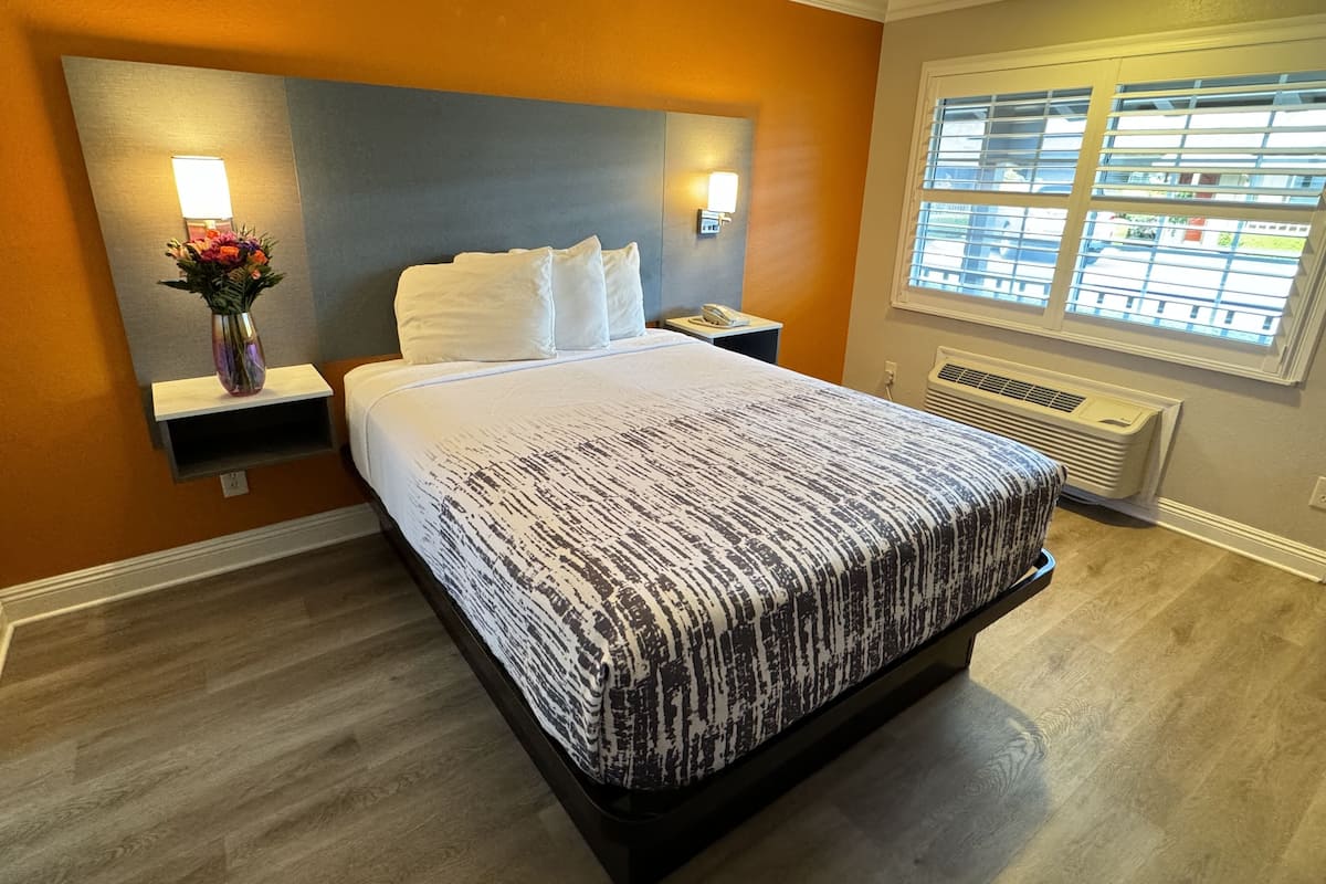 2 habitaciones, escritorio, tabla de planchar con plancha y wifi gratis