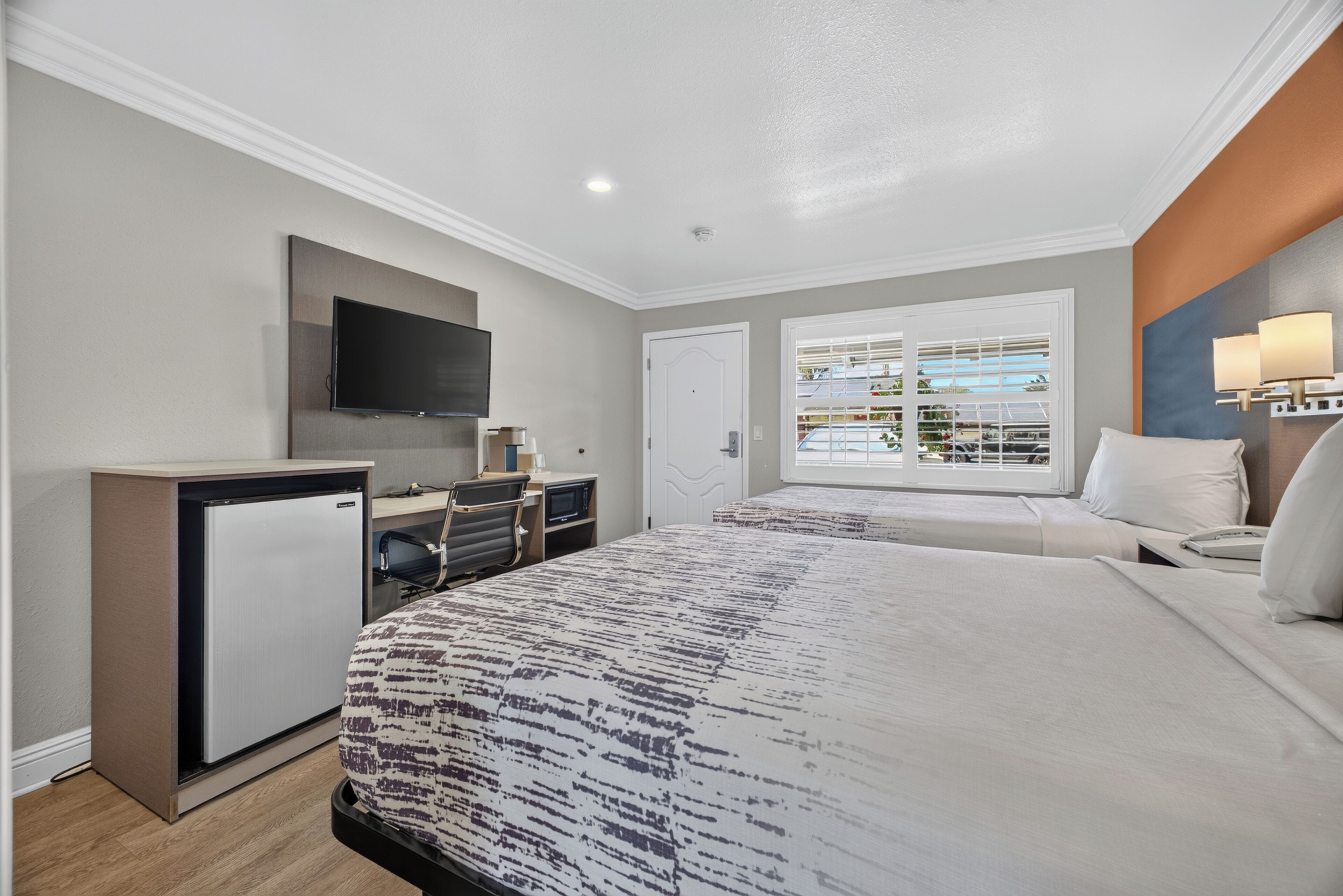 Standard Room, 2 Double Beds | Desk, iron/ironing board, WiFi (free), bed sheets