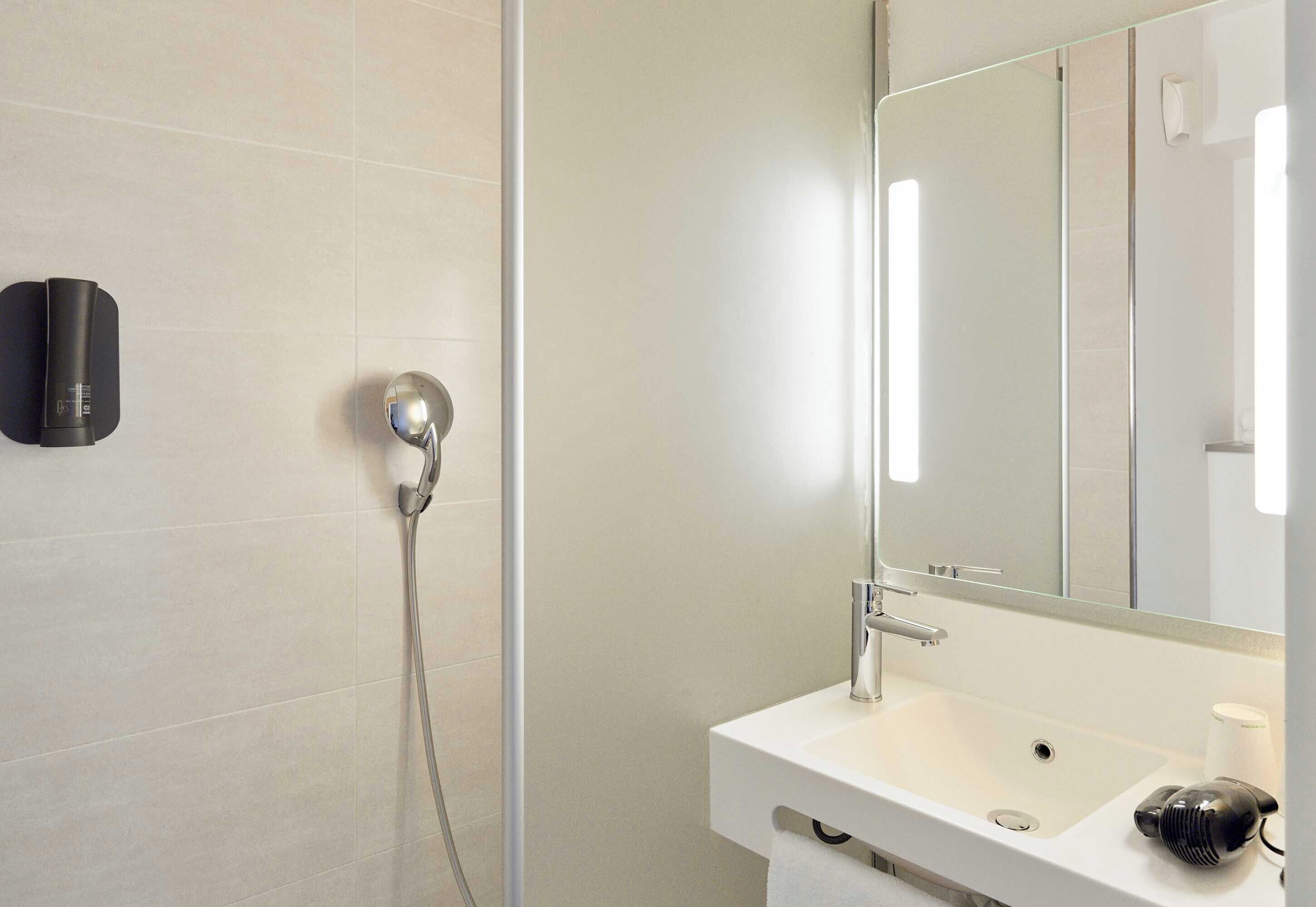 Foto - B&B HOTEL Paris Romainville Noisy-le-Sec