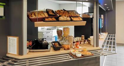 B&B HOTEL Paris Romainville Noisy-le-Sec