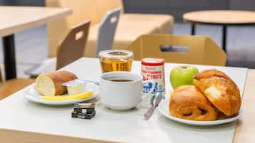 Daily buffet breakfast for a fee