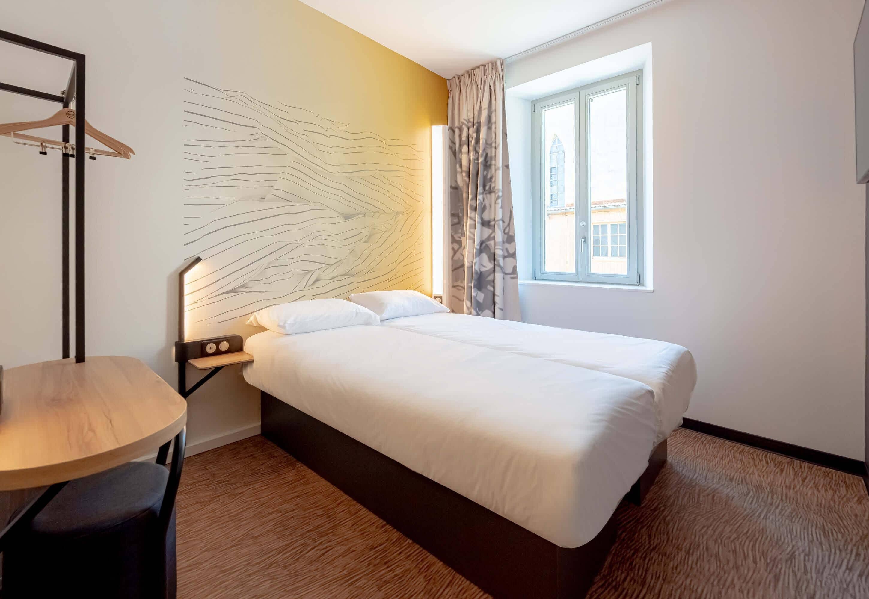 Twin kamer, niet-roken | Luxe beddengoed, een bureau, geluiddichte muren, gratis babybedden