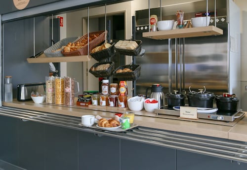 B&B HOTEL Marseille Vélodrome Prado