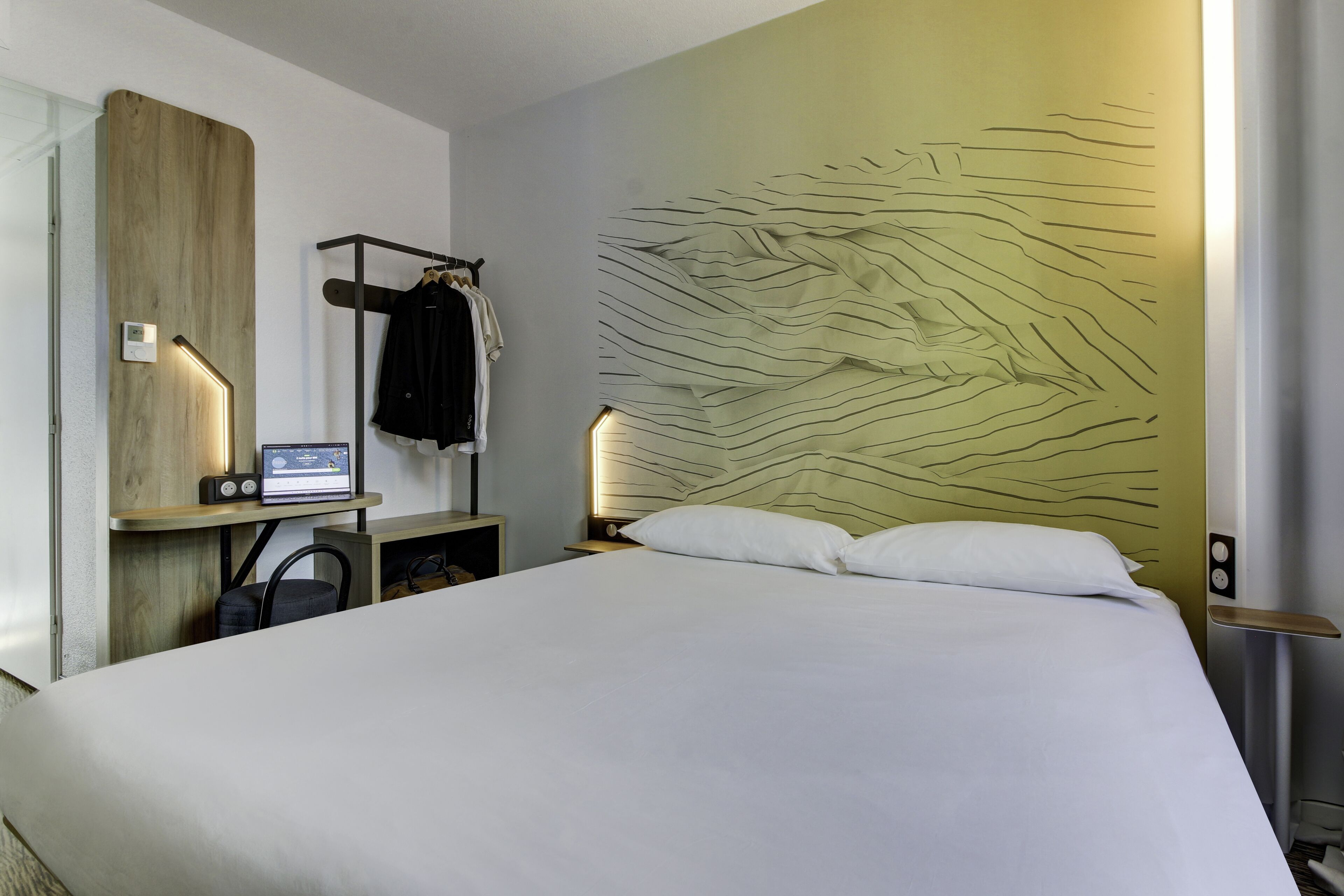 premium bedding, desk, soundproofing, free cots/infant beds