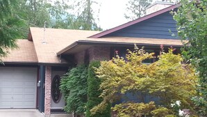 Front of property - Creekside B & B (Nelson)