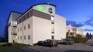 Exterior - B&B Hôtel Nantes Aeroport (Bouguenais)