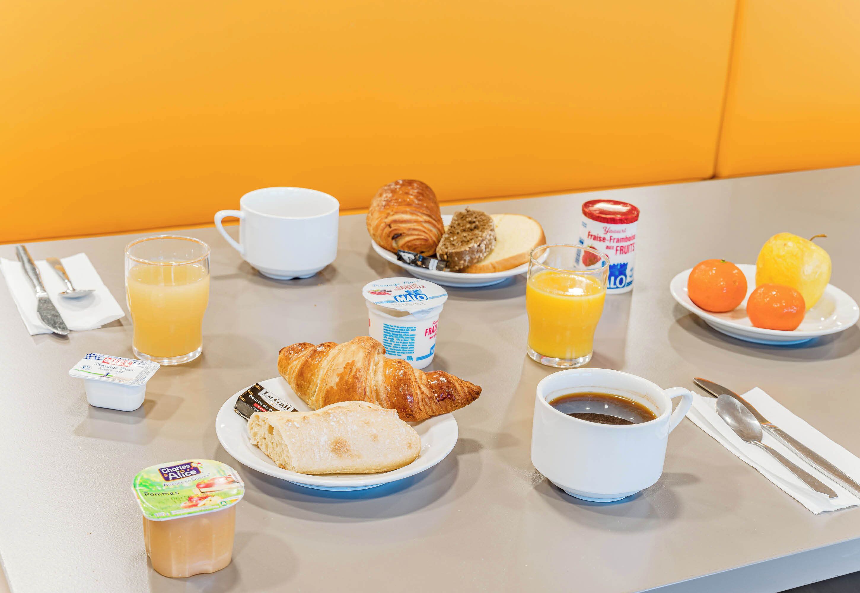 Foto - B&B HOTEL Poitiers 3 Futuroscope