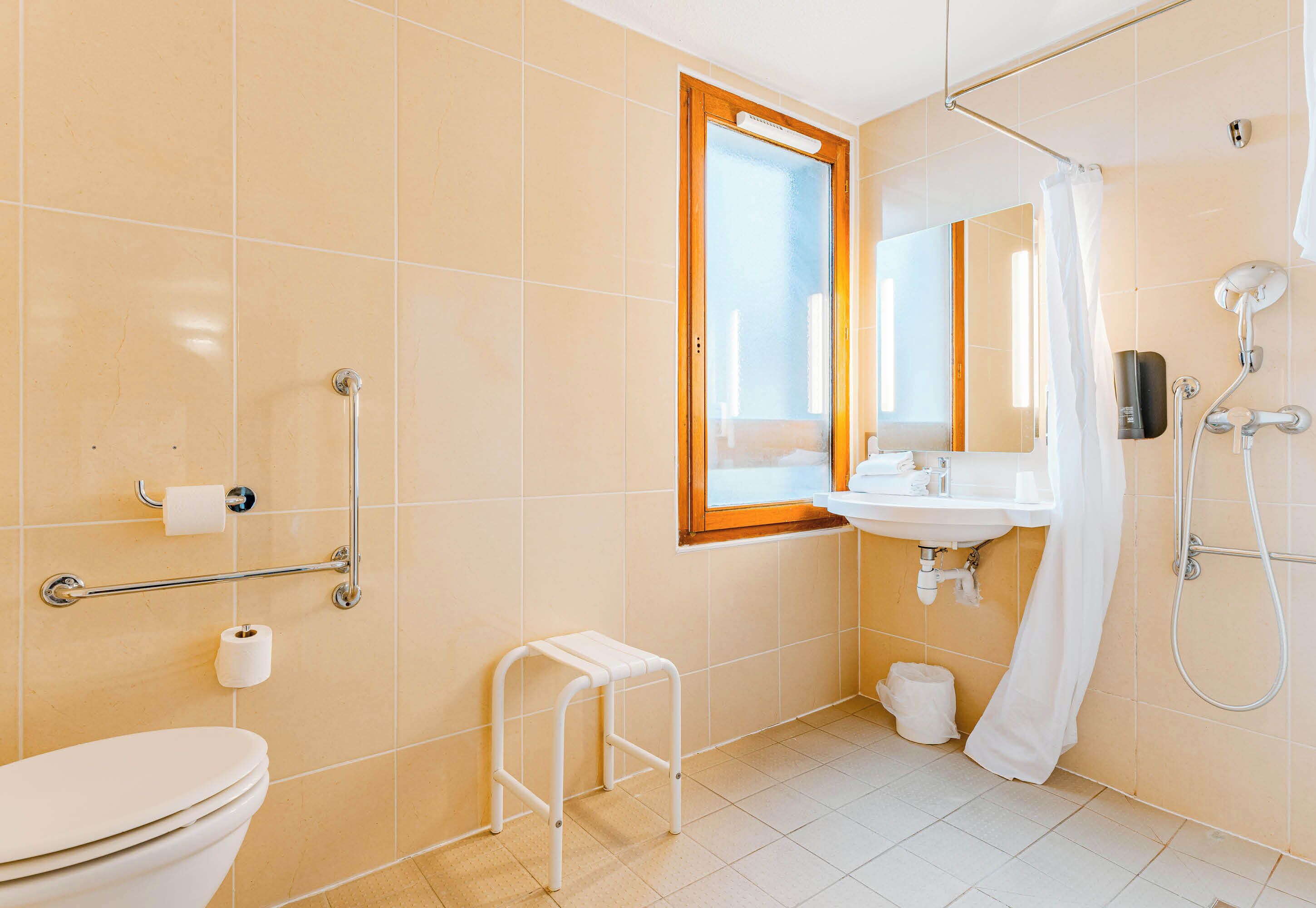 Foto - B&B HOTEL Poitiers 3 Futuroscope