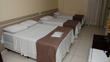 Habitación triple | Balcón