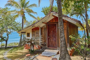 Classic Double Room, 1 Queen Bed, Ocean View (Vietnam)