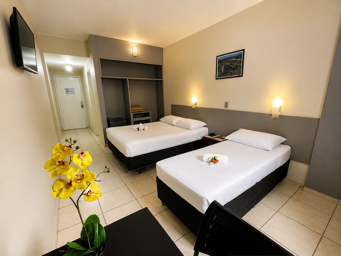 Deluxe Triple Room | Bar mini, meja, Wi-fi percuma, cadar katil 