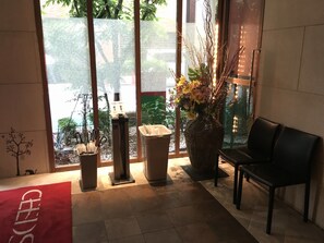 Interior entrance - Hotel Ceeds - Adults Only (Osaka)