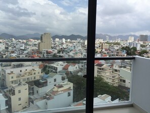 Deluxe Double or Twin Room (Senior) | Pemandangan dari bilik