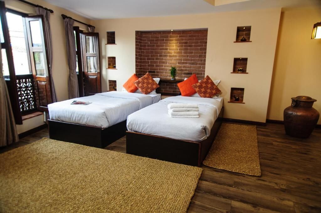 premium studio suite, 1 double bed, ensuite, mountain view | iron/ironing board, rollaway beds, free wifi, bed sheets