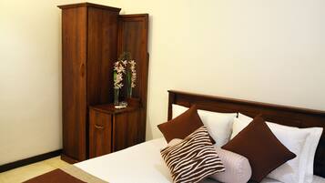 Standard Double Room | Premium bedding, desk, iron/ironing board, cots/infant beds