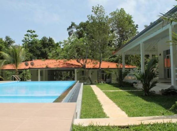 Alberca al aire libre 