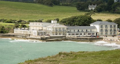 Albion Hotel - Freshwater Bay