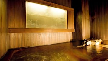 Indoor spa tub