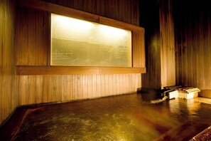 Bồn tắm spa trong nhà