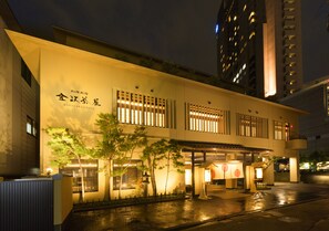 Ngoại thất
