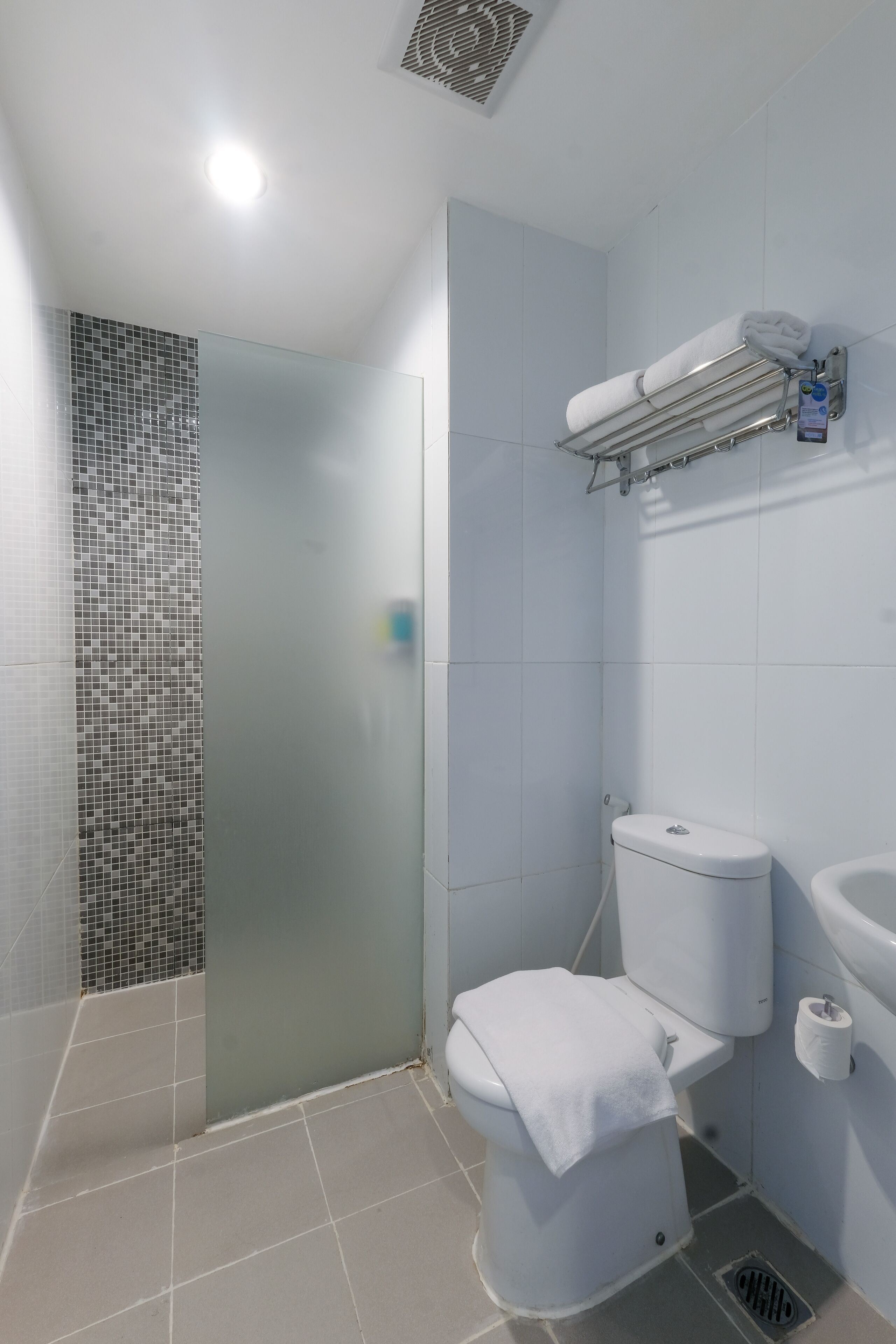 Photo - Hotel 88 Mangga Besar 62 - Best Breakfast - Near By Ancol And Government Center